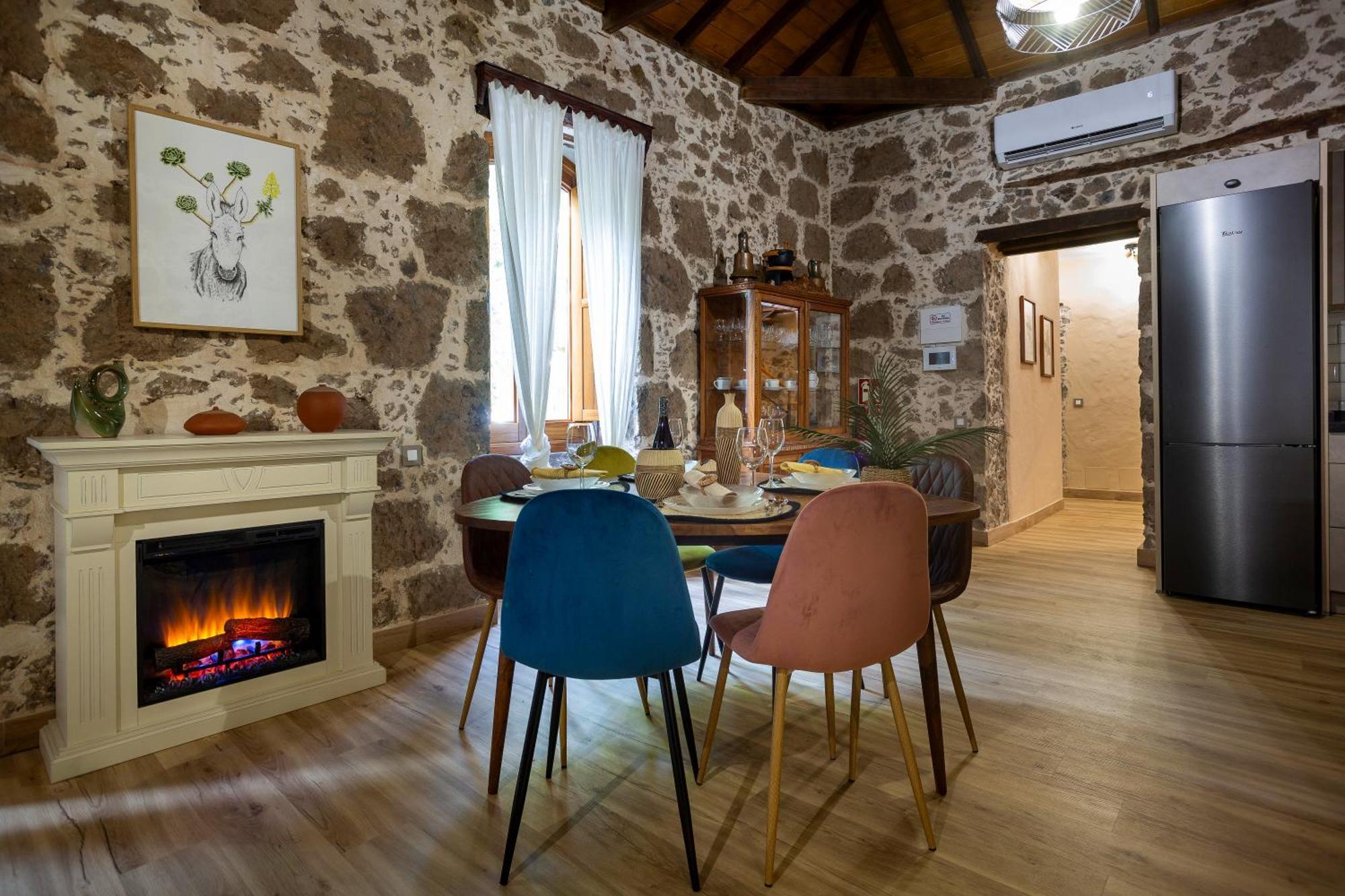Вилла Casa Emblematica La Alameda Агуа-де-Фонтаналес Экстерьер фото